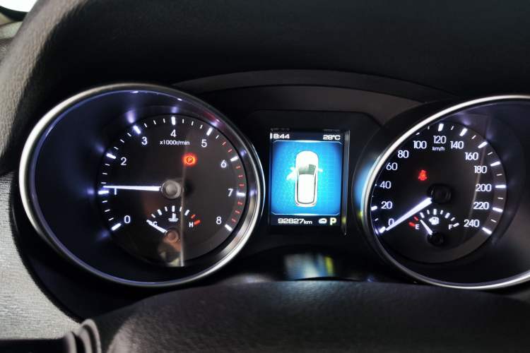 Used Haval H6 Coupe 2018 Blue Label 1.5T Automatic Two-Wheel Drive Ultra-Luxury Model Instrument Cluster