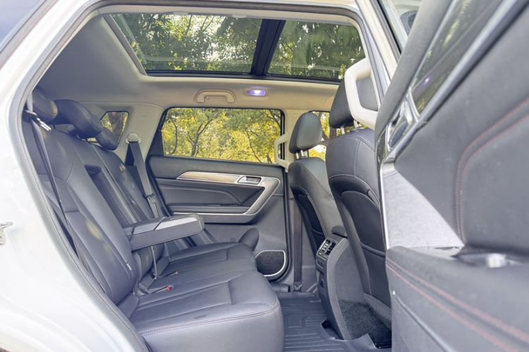 Used Haval H6 Coupe 2018 Blue Label 1.5T Automatic Two-Wheel Drive Ultra-Luxury Model Interior 1