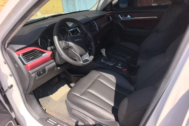Used Haval H6 Coupe 2018 Red-Label 1.5T Automatic Two-Wheel Drive Luxury Model Interior 1
