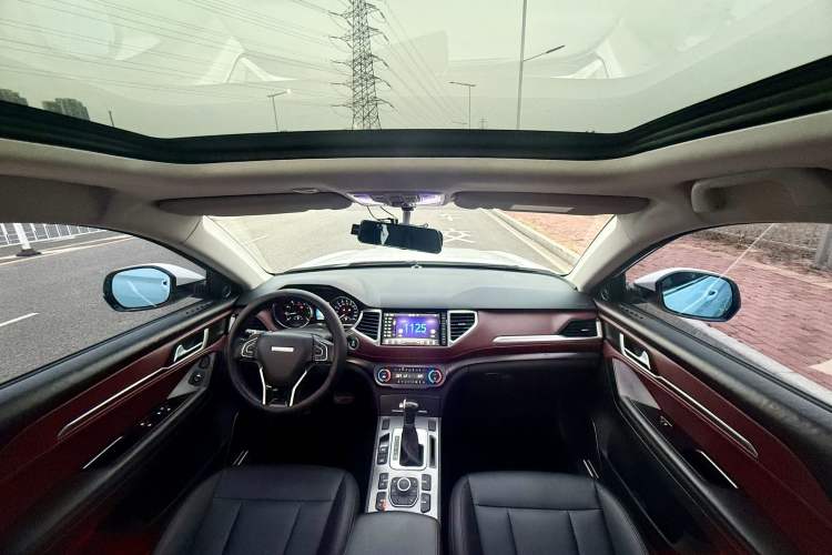 Used Haval H6 Coupe 2018 Red-Label 1.5T Automatic Two-Wheel Drive Luxury Model Interior 2