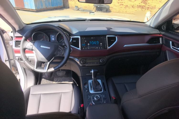 Used Haval H6 Coupe 2018 Red-Label 1.5T Automatic Two-Wheel Drive Luxury Model Interior 3