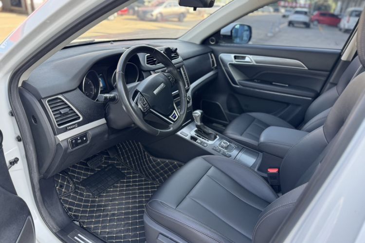 Used Haval H6 Coupe 2018 Blue Label 1.5T Automatic Two-Wheel Drive Luxury Model Interior 3