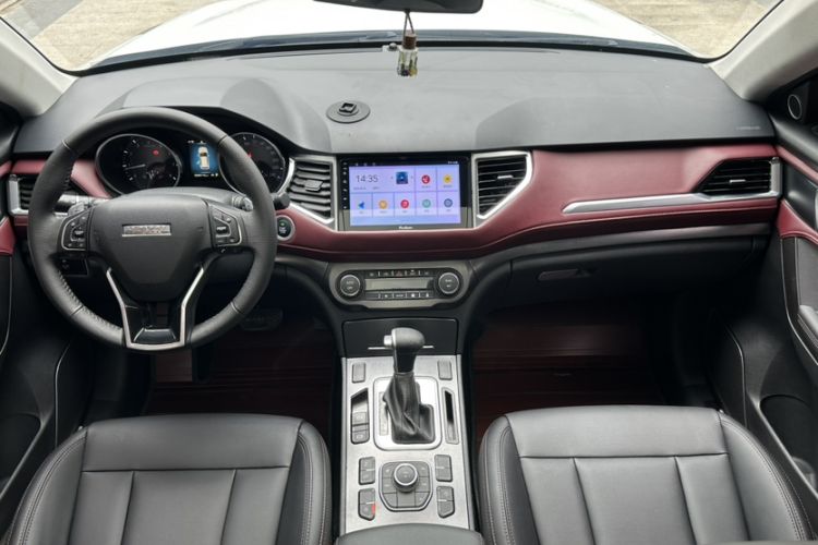 Used Haval H6 Coupe 2018 Red-Label 1.5T Automatic Two-Wheel Drive Luxury Model Interior 5