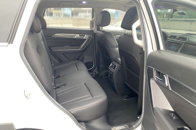 Used Haval H6 Coupe 2018 Blue Label 1.5T Automatic Two-Wheel Drive Luxury Model Interior 9