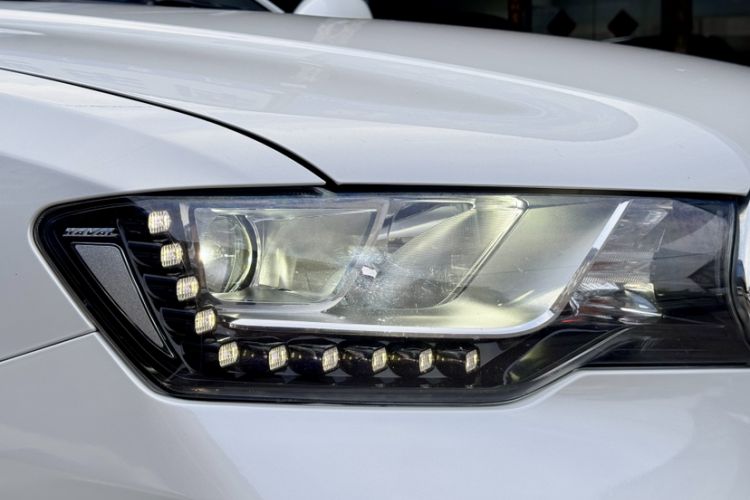 Used Haval H6 Coupe 2018 Blue Label 1.5T Automatic Two-Wheel Drive Ultra-Luxury Model Left Front Headlight