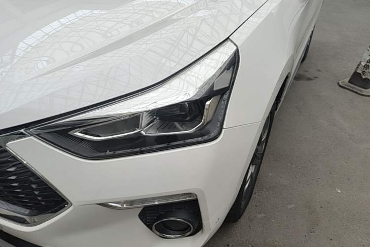 Used Haval H6 Coupe 2018 Red-Label 1.5T Automatic Two-Wheel Drive Ultra-Luxury Model Left Front Headlight