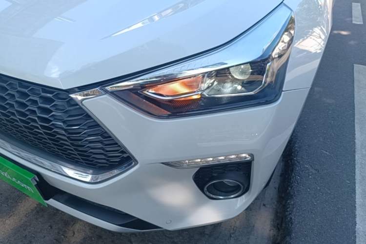 Used Haval H6 Coupe 2018 Red-Label 1.5T Automatic Two-Wheel Drive Luxury Model Left Front Headlight