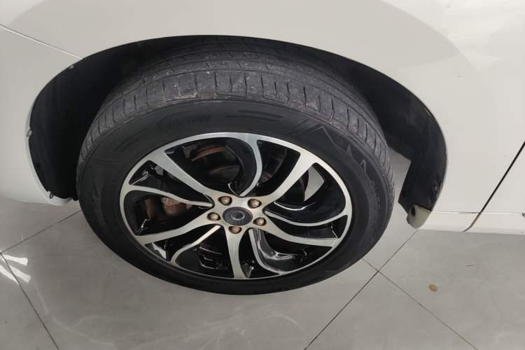 Used Haval H6 Coupe 2018 Red-Label 1.5T Automatic Two-Wheel Drive Ultra-Luxury Model Left Front Wheel Hub