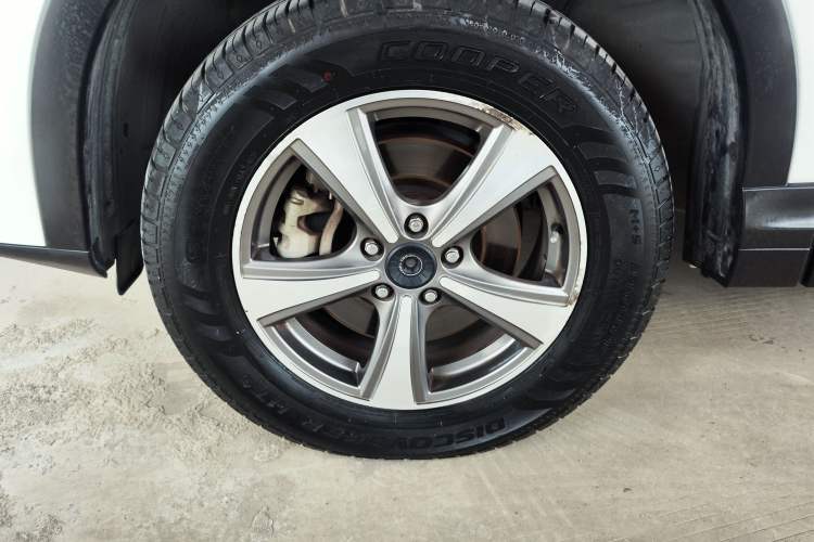 Used Haval H6 Coupe 2018 Blue Label 1.5T Automatic Two-Wheel Drive Ultra-Luxury Model Left Front Wheel Hub