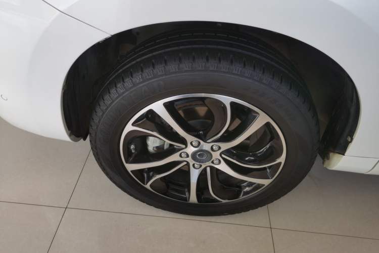 Used Haval H6 Coupe 2018 Red-Label 1.5T Automatic Two-Wheel Drive Ultra-Luxury Model Left Front Wheel Hub