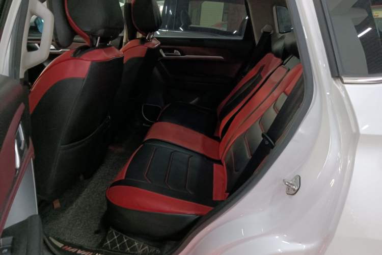 Used Haval H6 Coupe 2018 Red-Label 1.5T Automatic Two-Wheel Drive Luxury Model Left Rear Seat