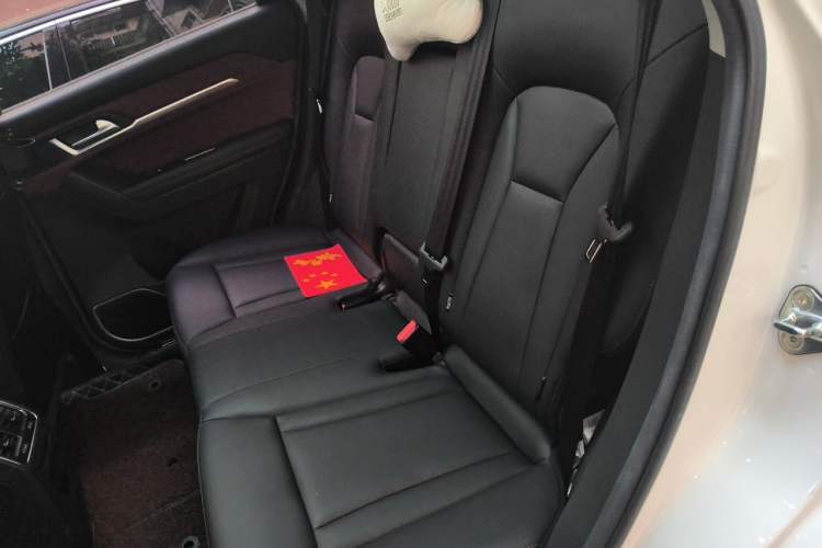 Used Haval H6 Coupe 2018 Red-Label 1.5T Automatic Two-Wheel Drive Ultra-Luxury Model Left Rear Seat