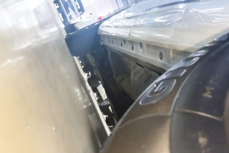 Used Haval H6 Coupe 2018 Red-Label 1.5T Automatic Two-Wheel Drive Luxury Model Left Side Sill