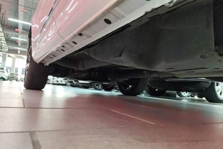 Used Haval H6 Coupe 2018 Red-Label 1.5T Automatic Two-Wheel Drive Ultra-Luxury Model Left Side Sill