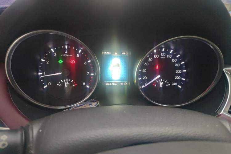Used Haval H6 Coupe 2018 Red-Label 1.5T Automatic Two-Wheel Drive Ultra-Luxury Model Odometer Close Up