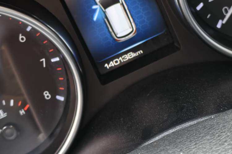 Used Haval H6 Coupe 2018 Blue Label 1.5T Automatic Two-Wheel Drive Luxury Model Odometer Close Up