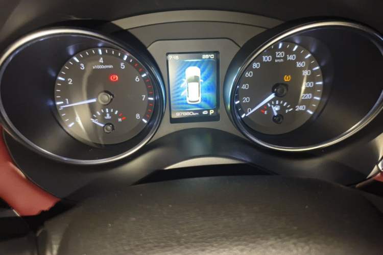 Used Haval H6 Coupe 2018 Red-Label 1.5T Automatic Two-Wheel Drive Luxury Model Odometer Close Up