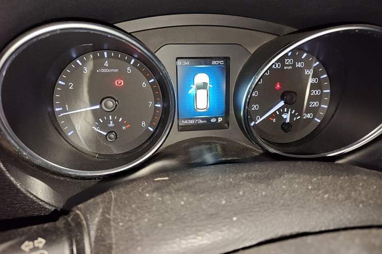 Used Haval H6 Coupe 2018 Blue Label 1.5T Automatic Two-Wheel Drive Ultra-Luxury Model Odometer Close Up