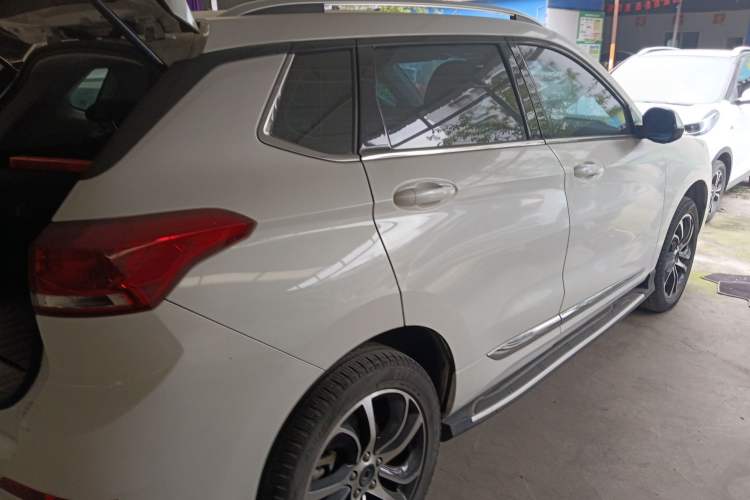 Used Haval H6 Coupe 2018 Red-Label 1.5T Automatic Two-Wheel Drive Ultra-Luxury Model Rear Right 45 Deg
