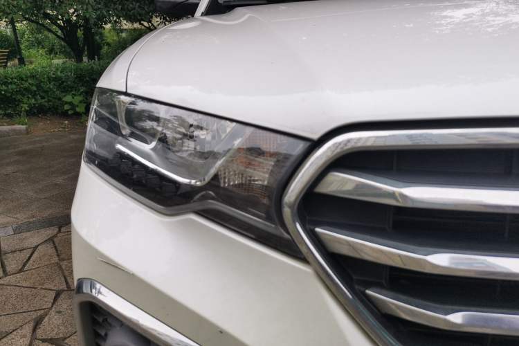 Used Haval H6 Coupe 2018 Blue Label 1.5T Automatic Two-Wheel Drive Luxury Model Right Front Headlight