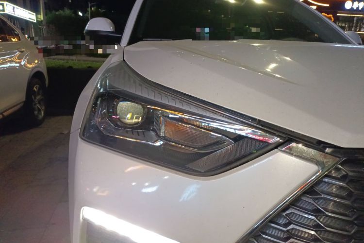 Used Haval H6 Coupe 2018 Red-Label 1.5T Automatic Two-Wheel Drive Luxury Model Right Front Headlight