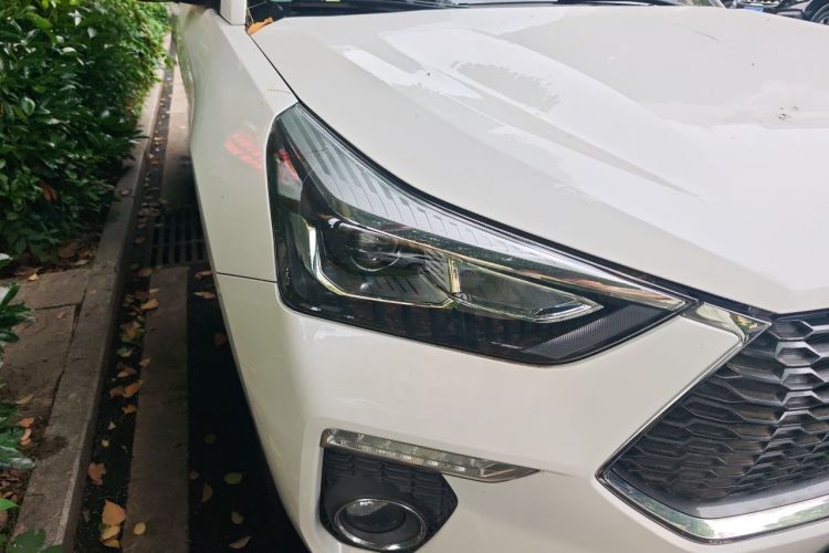 Used Haval H6 Coupe 2018 Red-Label 1.5T Automatic Two-Wheel Drive Luxury Model Right Front Headlight