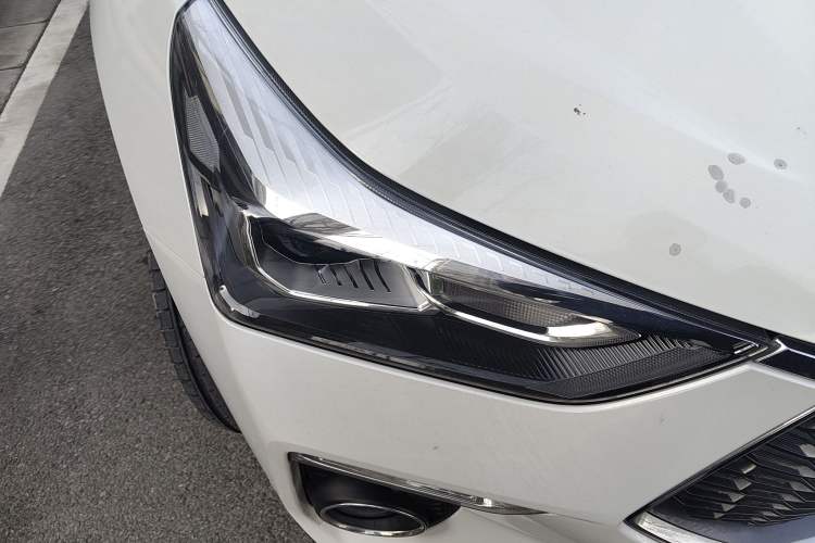 Used Haval H6 Coupe 2018 Red-Label 1.5T Automatic Two-Wheel Drive Ultra-Luxury Model Right Front Headlight