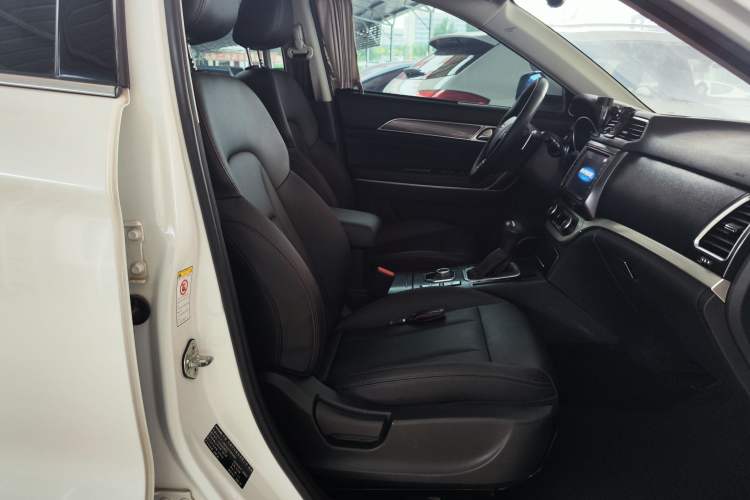 Used Haval H6 Coupe 2018 Blue Label 1.5T Automatic Two-Wheel Drive Ultra-Luxury Model Right Front Seat