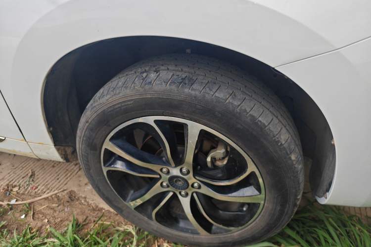 Used Haval H6 Coupe 2018 Red-Label 1.5T Automatic Two-Wheel Drive Ultra-Luxury Model Right Front Wheel Hub