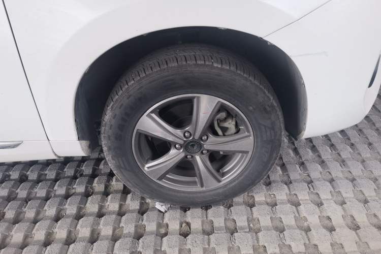 Used Haval H6 Coupe 2018 Red-Label 1.5T Automatic Two-Wheel Drive Luxury Model Right Front Wheel Hub