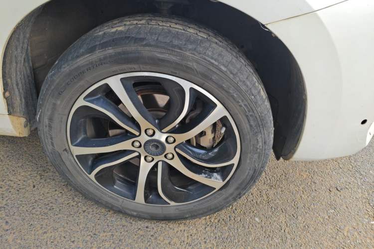 Used Haval H6 Coupe 2018 Red-Label 1.5T Automatic Two-Wheel Drive Ultra-Luxury Model Right Front Wheel Hub