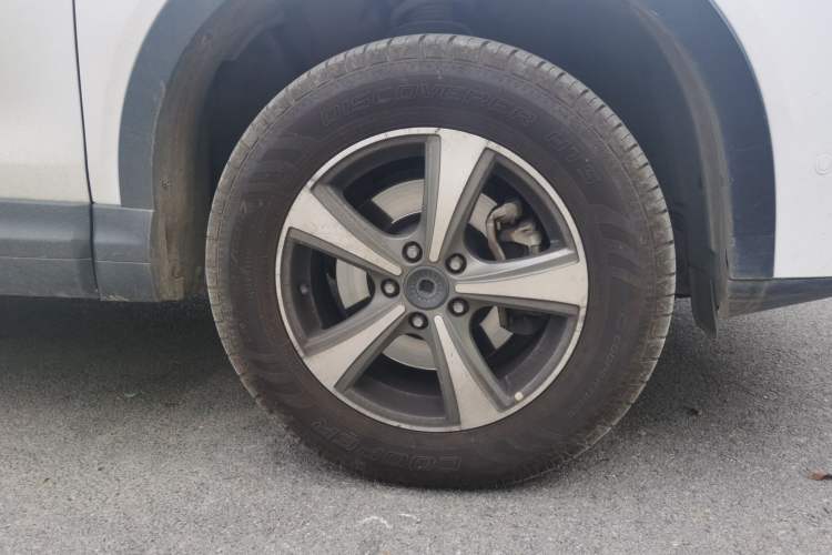 Used Haval H6 Coupe 2018 Blue Label 1.5T Automatic Two-Wheel Drive Ultra-Luxury Model Right Front Wheel Hub