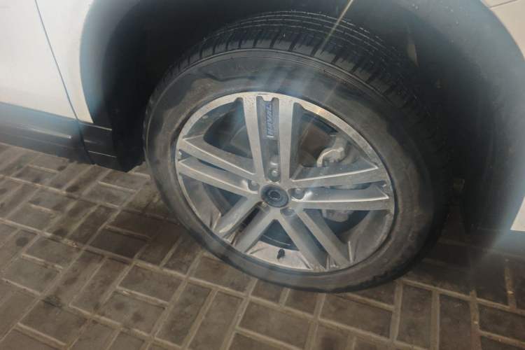 Used Haval H6 Coupe 2018 Blue Label 1.5T Automatic Two-Wheel Drive Ultra-Luxury Model Right Front Wheel Hub