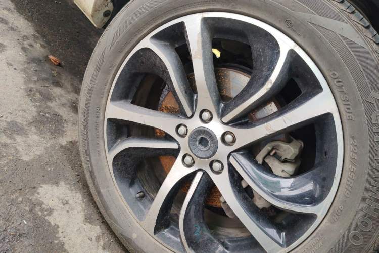 Used Haval H6 Coupe 2018 Red-Label 1.5T Automatic Two-Wheel Drive Ultra-Luxury Model Right Front Wheel Hub