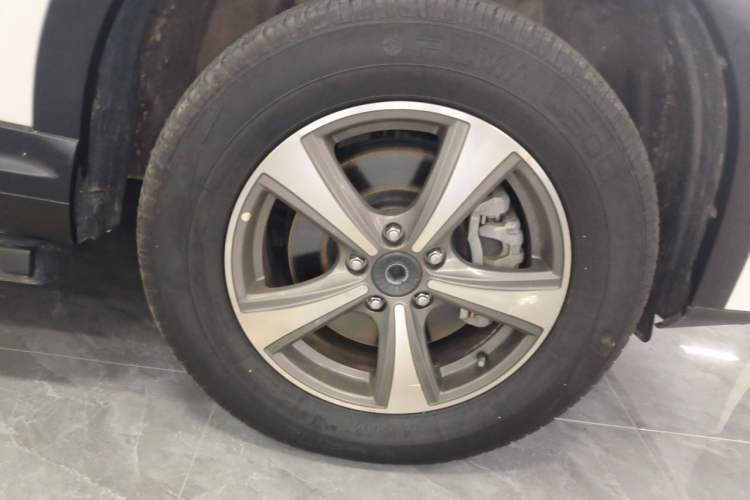 Used Haval H6 Coupe 2018 Blue Label 1.5T Automatic Two-Wheel Drive Ultra-Luxury Model Right Front Wheel Hub