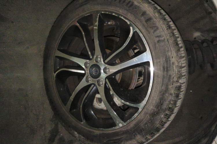 Used Haval H6 Coupe 2018 Red-Label 1.5T Automatic Two-Wheel Drive Ultra-Luxury Model Right Front Wheel Hub