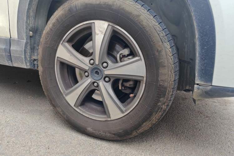 Used Haval H6 Coupe 2018 Blue Label 1.5T Automatic Two-Wheel Drive Luxury Model Right Front Wheel Hub