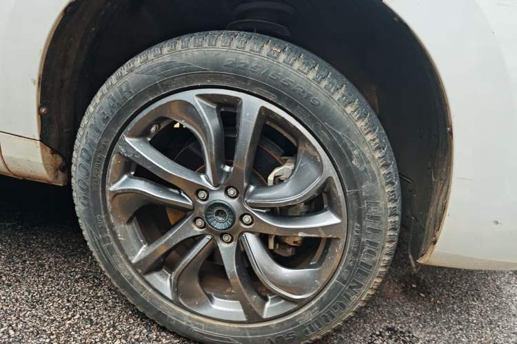 Used Haval H6 Coupe 2018 Red-Label 1.5T Automatic Two-Wheel Drive Ultra-Luxury Model Right Front Wheel Hub