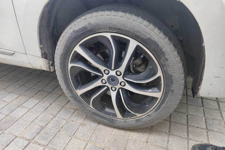 Used Haval H6 Coupe 2018 Red-Label 1.5T Automatic Two-Wheel Drive Ultra-Luxury Model Right Front Wheel Hub