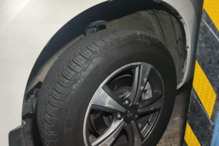 Used Haval H6 Coupe 2018 Red-Label 1.5T Automatic Two-Wheel Drive Luxury Model Right Front Wheel Hub