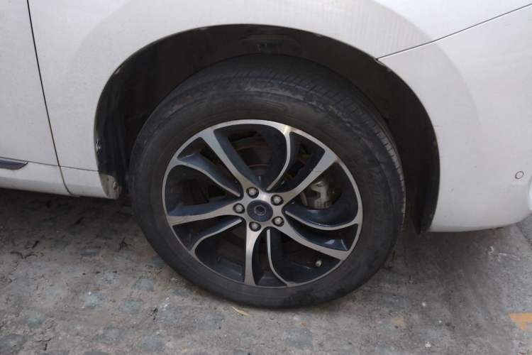 Used Haval H6 Coupe 2018 Red-Label 1.5T Automatic Two-Wheel Drive Ultra-Luxury Model Right Front Wheel Hub