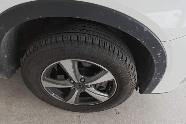 Used Haval H6 Coupe 2018 Blue Label 1.5T Automatic Two-Wheel Drive Luxury Model Right Front Wheel Hub