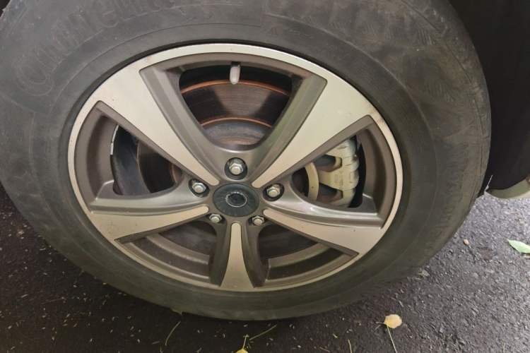 Used Haval H6 Coupe 2018 Red-Label 1.5T Automatic Two-Wheel Drive Luxury Model Right Front Wheel Hub
