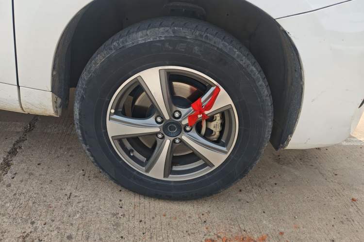 Used Haval H6 Coupe 2018 Red-Label 1.5T Automatic Two-Wheel Drive Luxury Model Right Front Wheel Hub