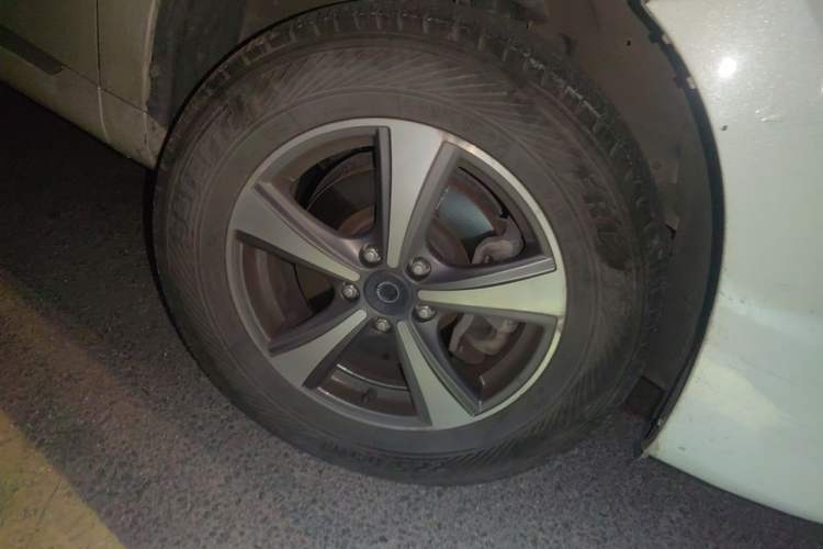 Used Haval H6 Coupe 2018 Red-Label 1.5T Automatic Two-Wheel Drive Luxury Model Right Front Wheel Hub