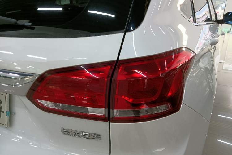 Used Haval H6 Coupe 2018 Red-Label 1.5T Automatic Two-Wheel Drive Luxury Model Right Rear Taillight