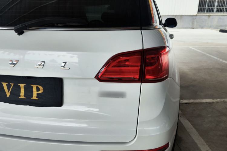 Used Haval H6 Coupe 2018 Blue Label 1.5T Automatic Two-Wheel Drive Ultra-Luxury Model Right Rear Taillight