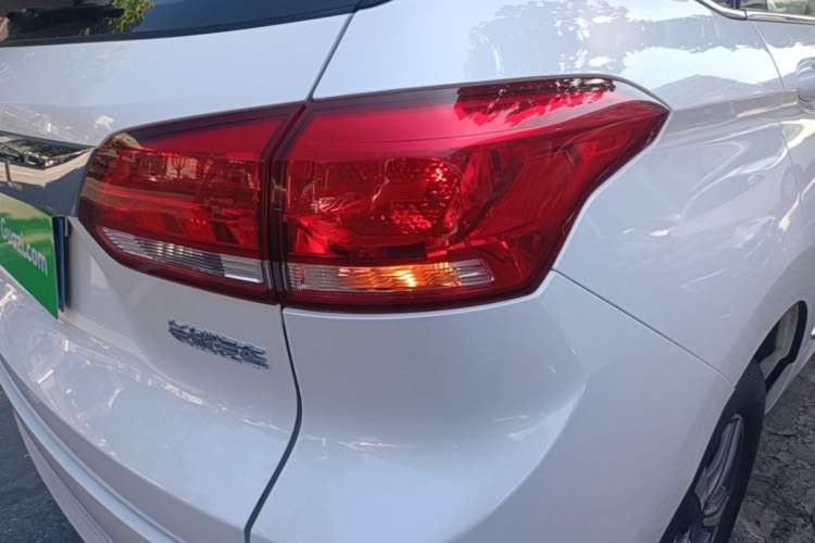 Used Haval H6 Coupe 2018 Red-Label 1.5T Automatic Two-Wheel Drive Luxury Model Right Rear Taillight