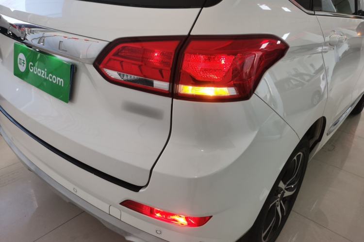 Used Haval H6 Coupe 2018 Red-Label 1.5T Automatic Two-Wheel Drive Ultra-Luxury Model Right Rear Taillight