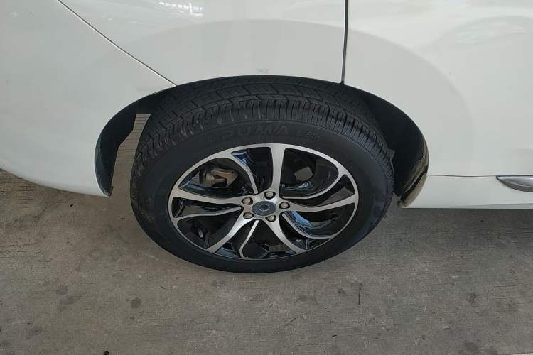 Used Haval H6 Coupe 2018 Red-Label 1.5T Automatic Two-Wheel Drive Ultra-Luxury Model Right Rear Wheel Hub